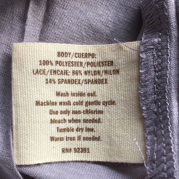 DECREE Gray Lace Floral Top Size Medium - Picture 7 of 7